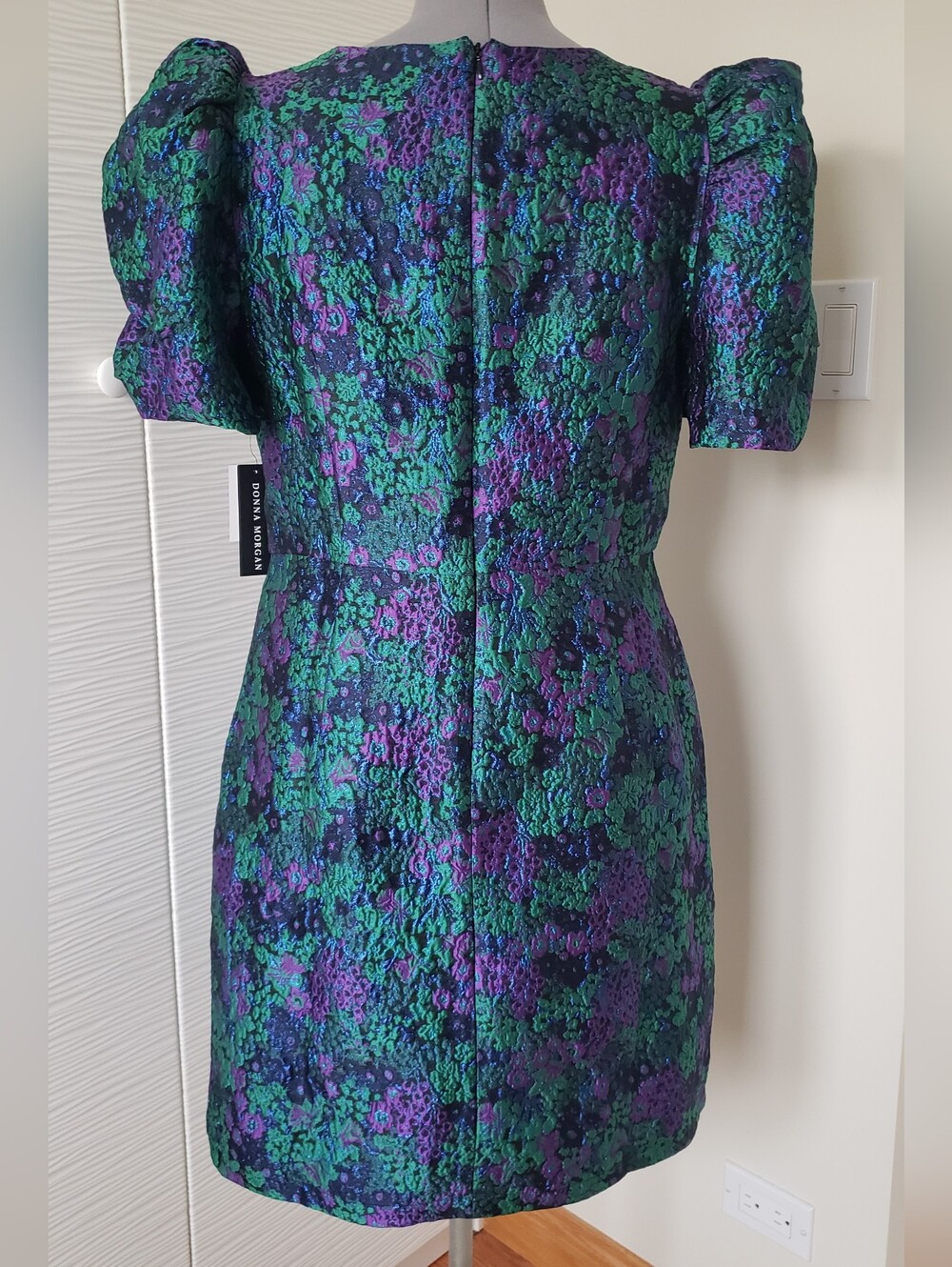 Donna Morgan Textured Puff-Sleeve Mini Dress in Green & Purple. Sz.16 New - Picture 6 of 6